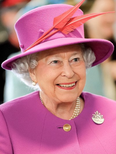 800px-Queen_Elizabeth_II_in_March_2015